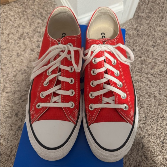 Red Platform Converse - Picture 3 of 6